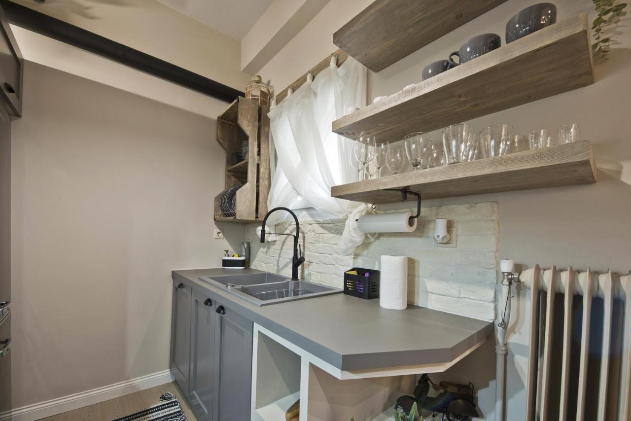 Stylish Apartment At Pagrati Atena Exterior foto