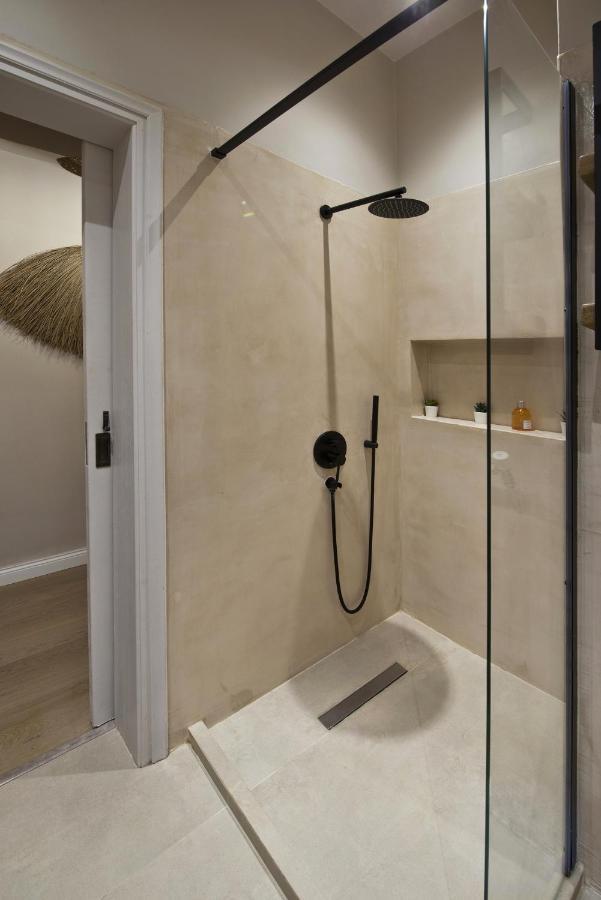 Stylish Apartment At Pagrati Atena Exterior foto